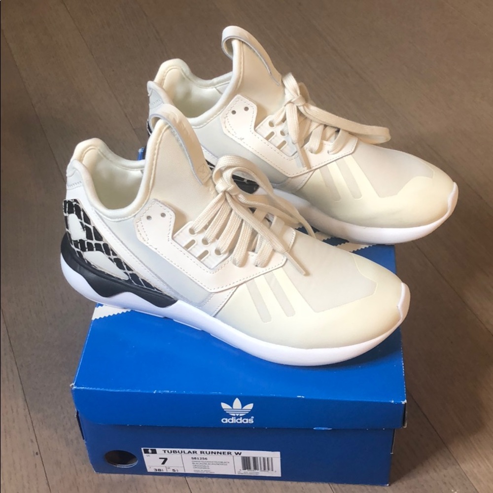 Adidas Tubular Runner - Picture 8 of 8